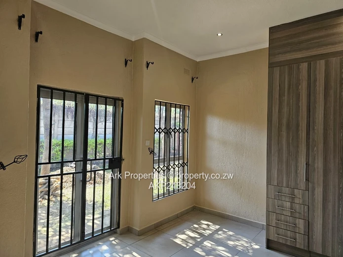 Newlands Cluster House For Rent