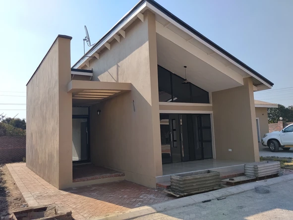 3 Bedroom Garden Flat