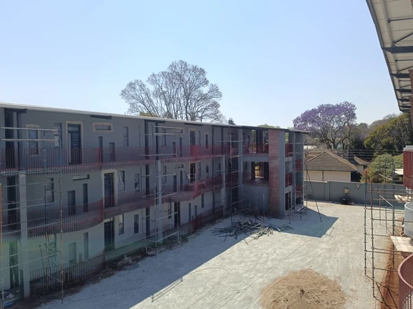 2 Bedroom Flat & Apartment