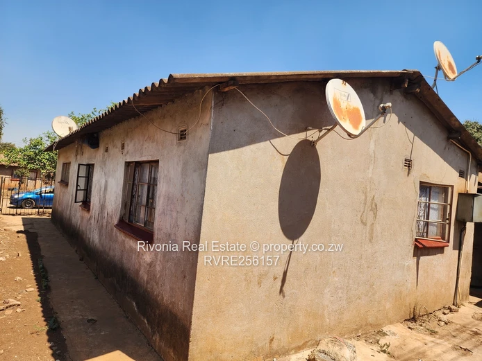 4-Bed Glen View 3 Home — Verandah, Good ZESA & Water