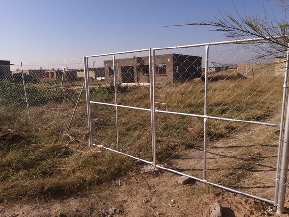 Affordable stand for sale in Retreat Park