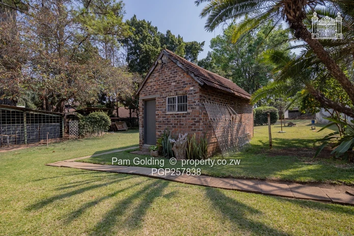 Property In A Promising Location In Highlands (Sole Mandate)