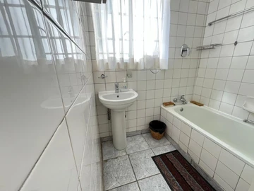 2 Bedroom Garden Flat