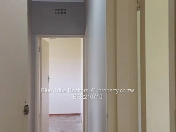 House for rent in Waterfalls 