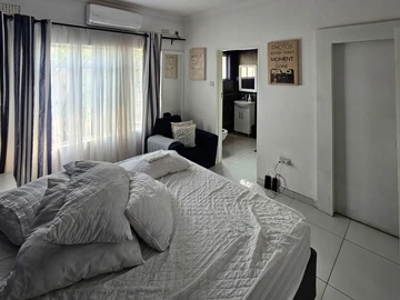 6 Bedroom House