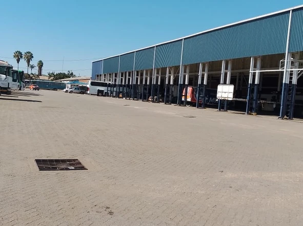 Warehouse & Factory