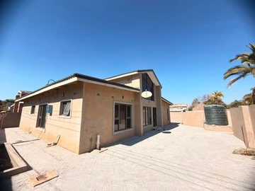 4 Bedroom Garden Flat