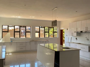 8 Bedroom House