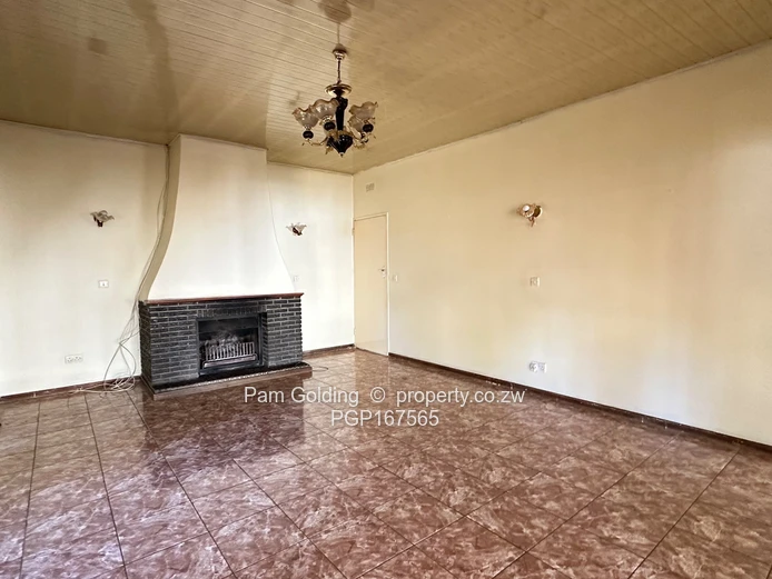 4 Bedroom House - Greystone Park 