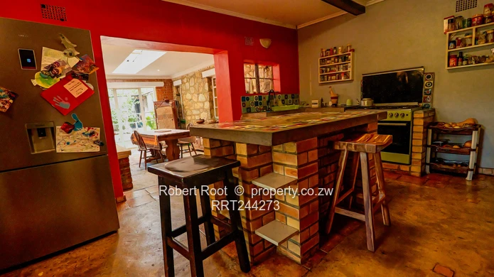 House for Sale in Monavale (Sole Mandate)