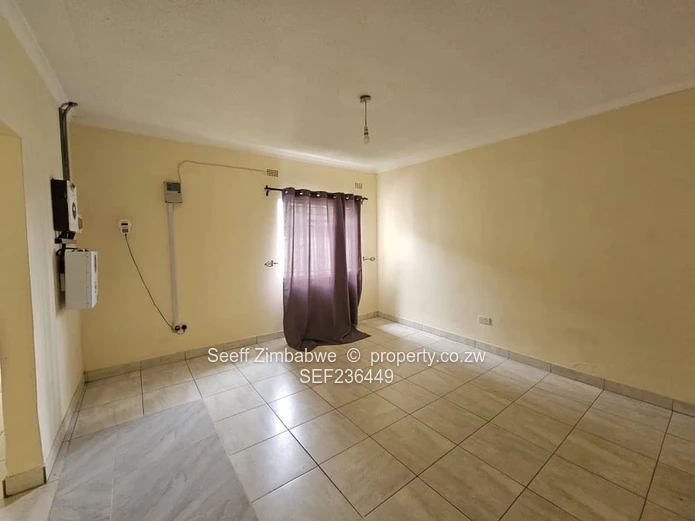 Exclusive 5-Bedroom Residence With Premium Amenities In Monavale 