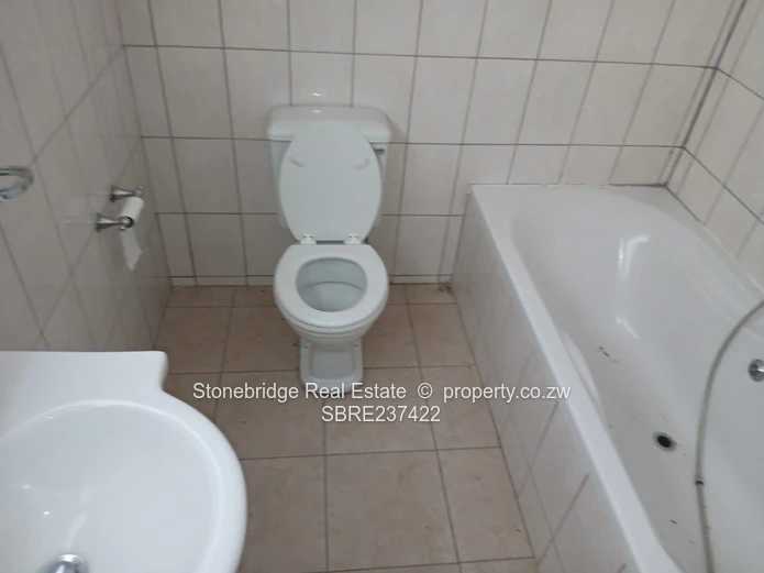 Elegant 3 Bedroomed Famona house to rent