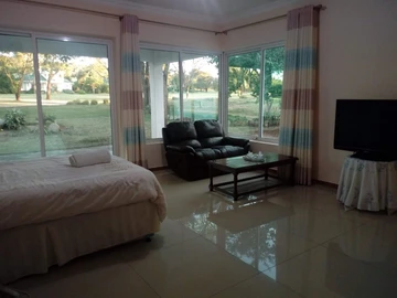 6 Bedroom House