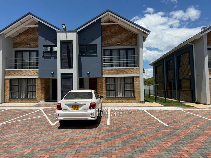 Newlands 4-Bedroom Townhouse for Rent!