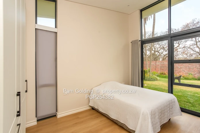 3 Bed 3 Bath Townhouse