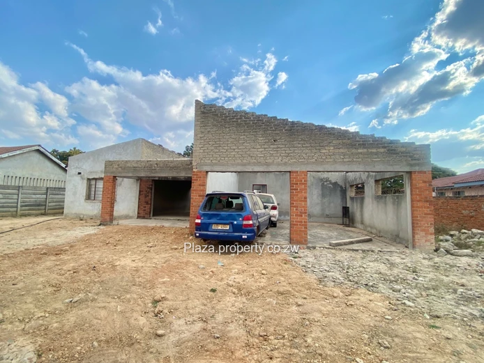 Spacious 4-Bedroom Home with Development Potential! (Sole Mandate)