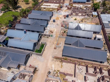 4 Bedroom Flat & Apartment