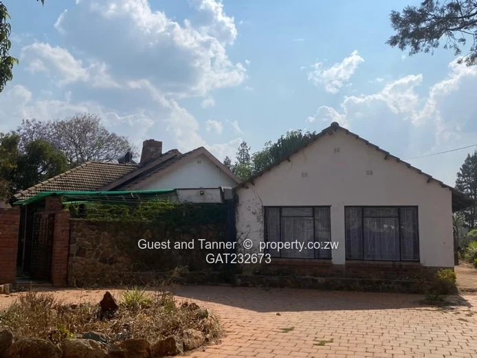 5-Bedroom House For Sale In  Matsheumhlope Bulawayo