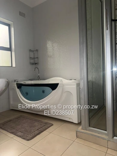 Property to rent near Highlands Park-Highlands (Sole Mandate)