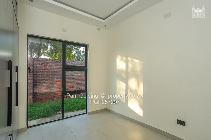 Ready To Move In 3 Bed Townhouse