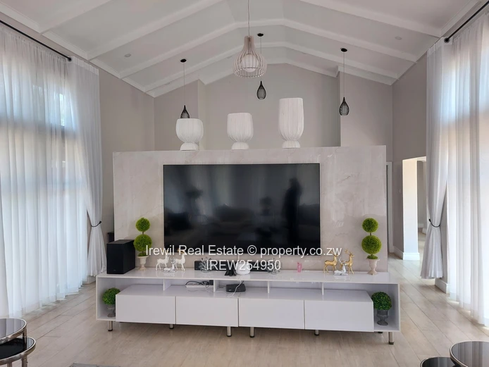 Helensvale 4 Bedroom Home in a Secure Gated Community
