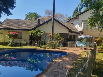 5 Bedroom House
