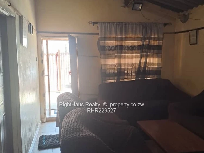  A beautiful and affordable home in Woodlands is up for grabs (Sole Mandate)