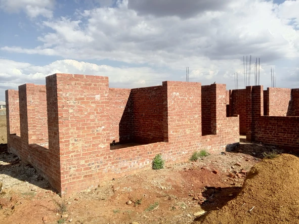 5 Bedroom House
