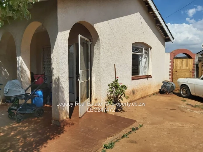 Arcadia, Harare South: 2-Bed Home with Garden & Verandah