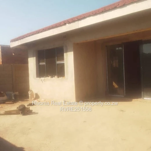 Warren Park 3BR/2BA 95% complete — Modern Finishes, Built-in Cupboards