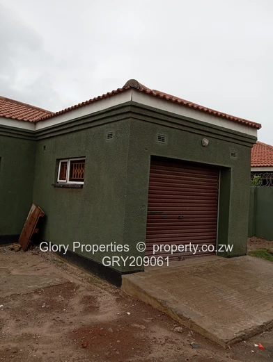 Stunning 3 Bedroom Property in Picnic Park, Waterfalls