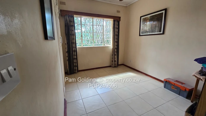 Expansive 4 Bedroom Family Home On 2 Acres