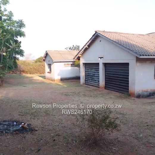 Chinoyi Riverside House For Sale!!