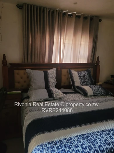 Neat 5beds on 300sqm Budiriro 3