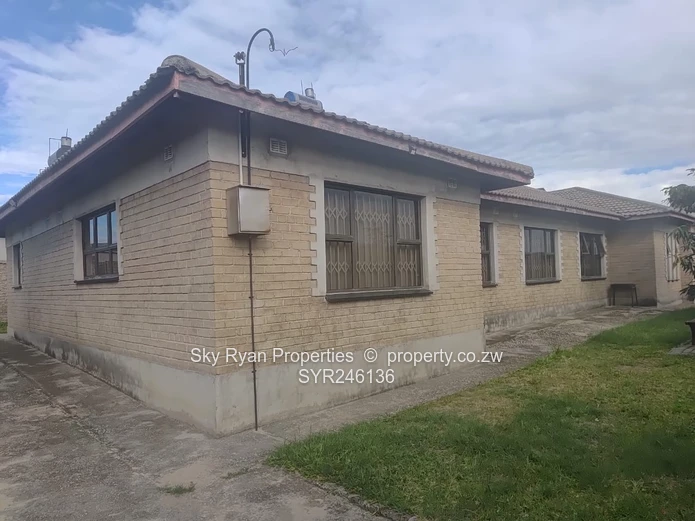 Zimre Park House For Sale