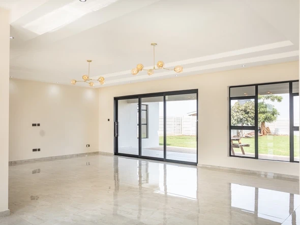 5 Bedroom House