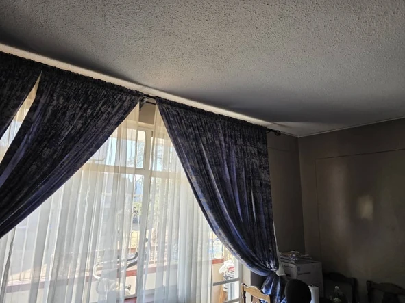 2 Bedroom Flat & Apartment
