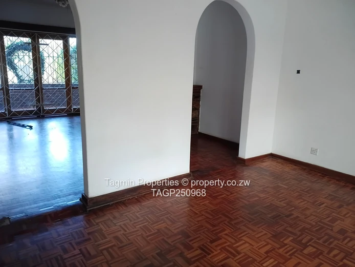 Modern 2-Bed fla for Rent in Sentosa Heights Complex (Roy road)