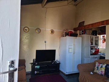 2 Bedroom Garden Flat