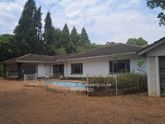Ideal office space with Harare Drive frontage!