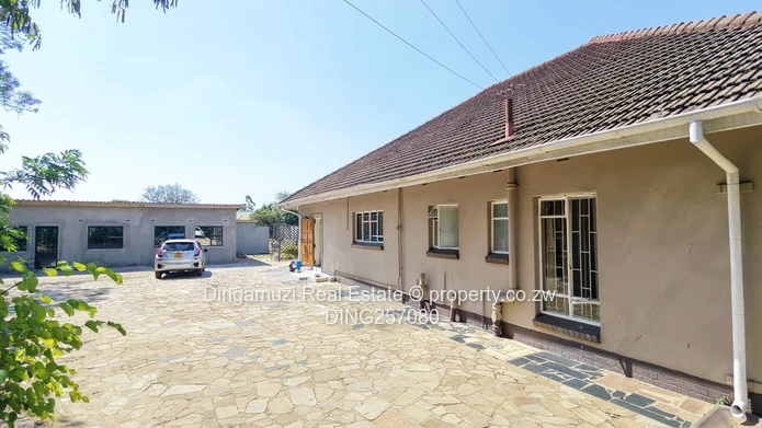 Commercial property in highlands 