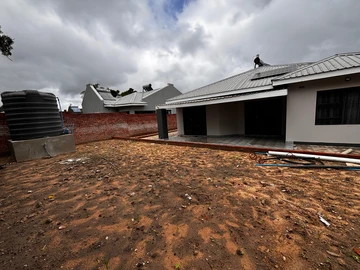 3 Bedroom Flat & Apartment