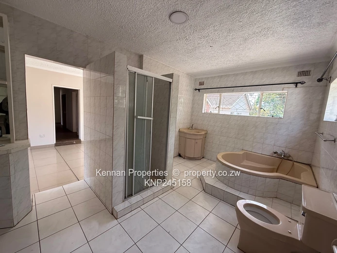 Spacious family home with attached 3 bedroom cottage