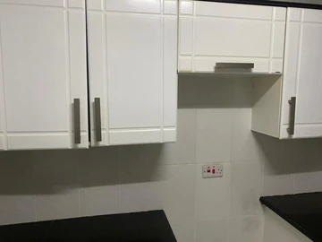 2 Bedroom Flat & Apartment
