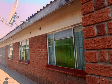 6 Bedroom House