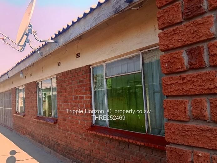 Budiriro 1 house for sale (Sole Mandate)