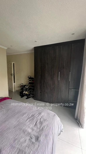 Modern 3-Bedroom Semi-Detached Apartment in Marlborough