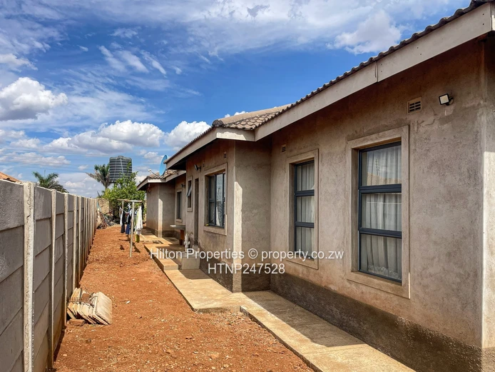 Spacious 4-Bed Home with Solar & Garage in Haydon Park