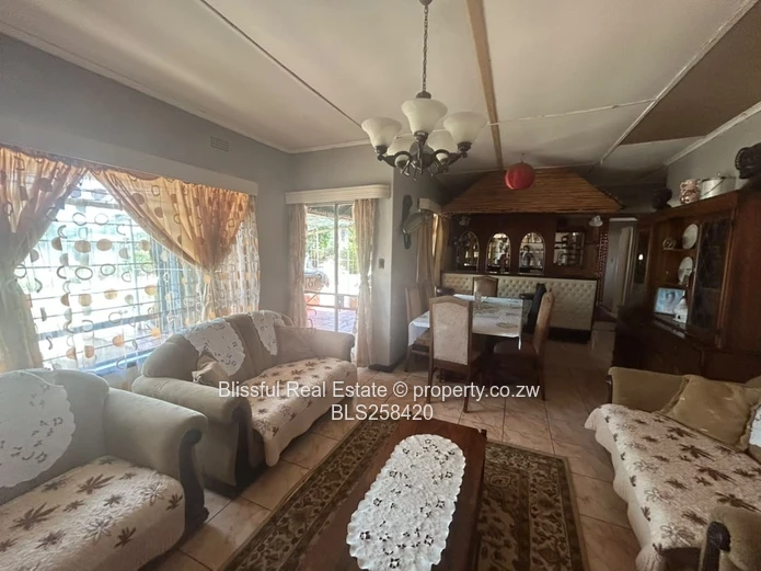 Gated 4-Bed Furnished House with Pool & Borehole, Hatfield