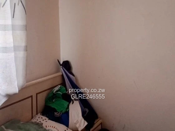 Spacious 3-Bed Solar Home with En Suite in Msasa Park